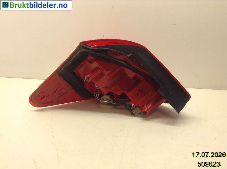 Baklykt høyre til Toyota RAV4 2006-2009 (Type III, Fase 1) (TOYOTA|81551-42090||8155142091)