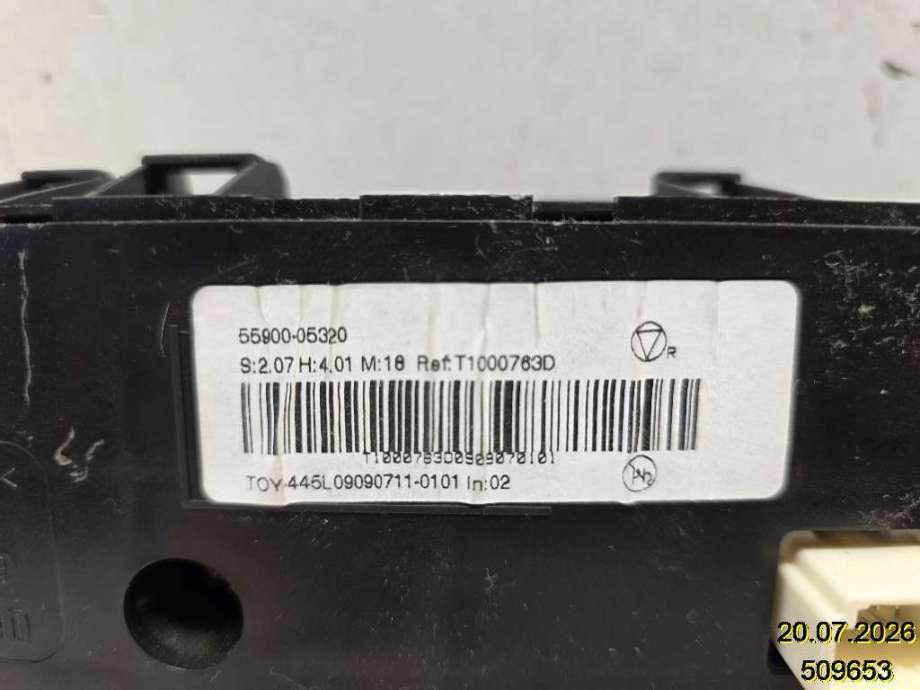 Varmeapparat betjening til Toyota Avensis 2009-2015 (Type III, Fase 1)  (TOYOTA|55900-05320|)