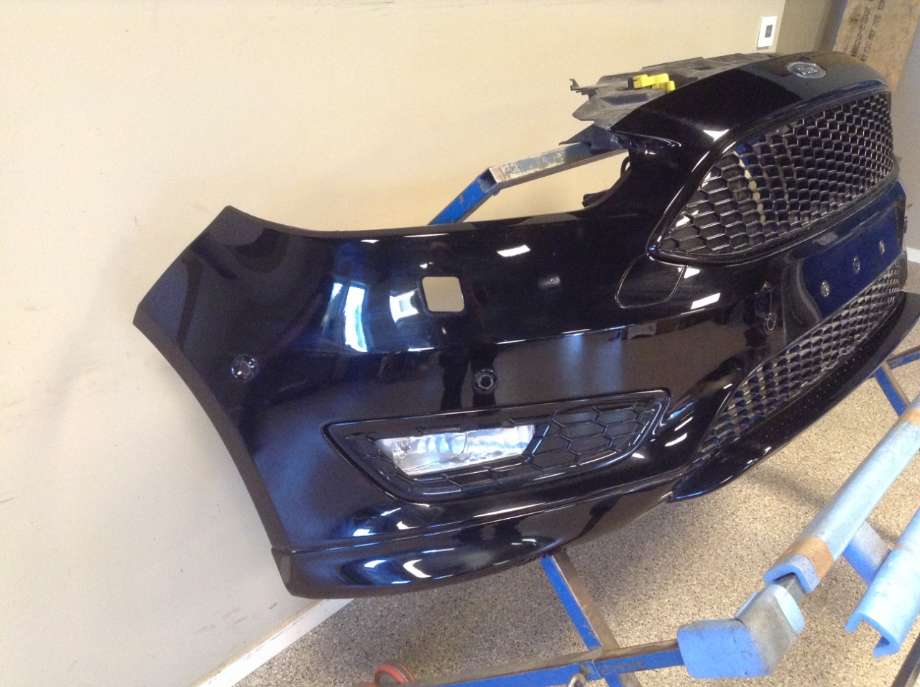 Støtfanger foran til Ford Focus 2014-2018 (Type III, Fase 2) (FORD|2016512|1883546|2430363)