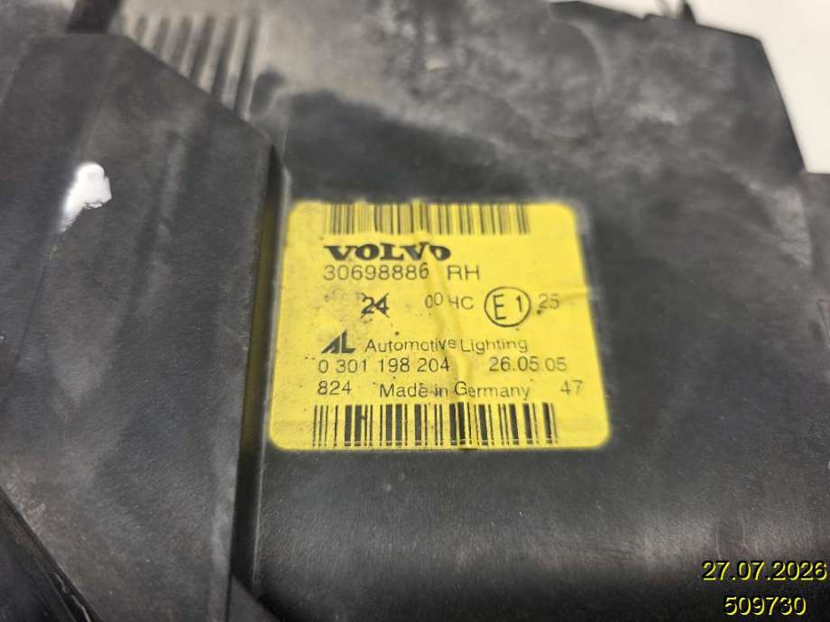 Frontlykt høyre halogen til Volvo V50 2004-2007 (Fase 1) (VOLVO|30698886|0 301 198 204|)