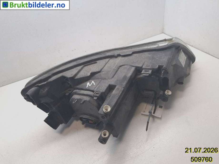 Frontlykt venstre xenon til Škoda Octavia 2009-2013 (Type II, Fase 2)  (SKODA|1Z1 941 017 T|24705205000174|1Z1 941 015 G)