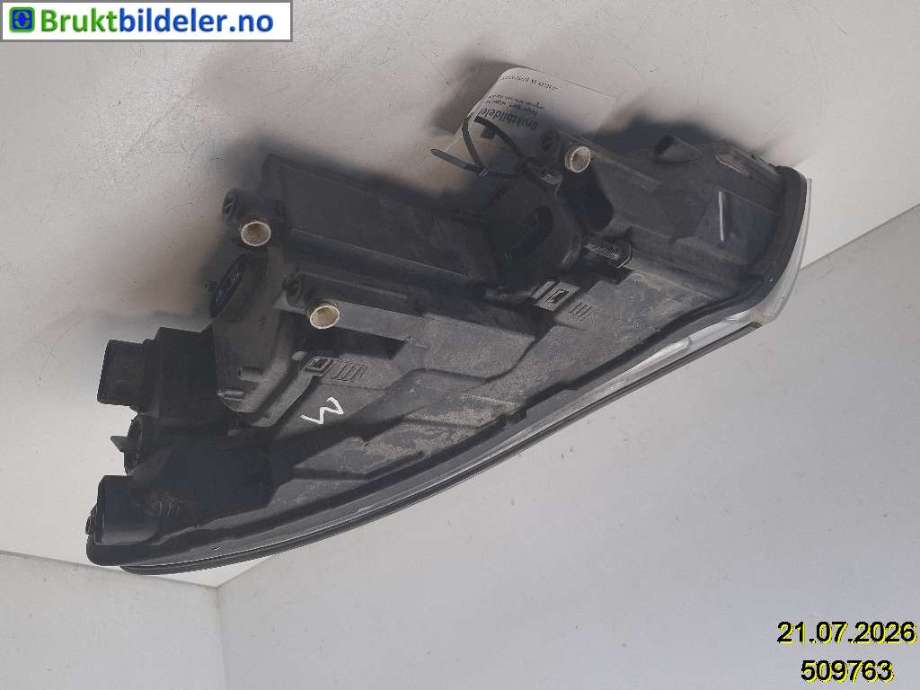 Frontlykt høyre xenon til Škoda Octavia 2009-2013 (Type II, Fase 2) (SKODA|1Z1 941 018 T|)