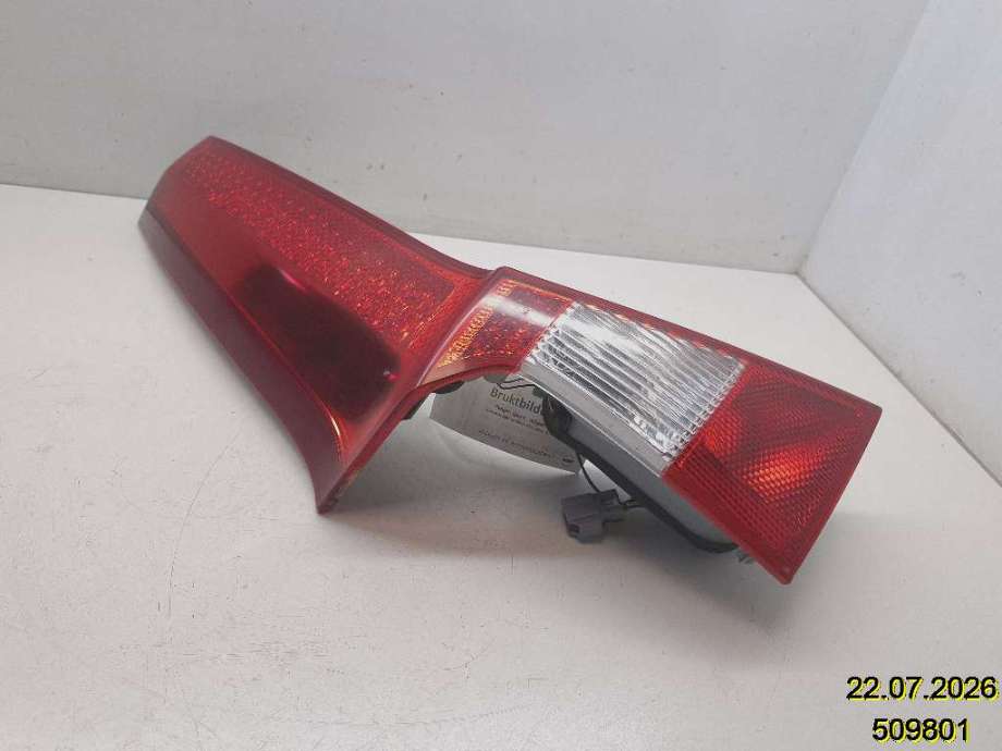 Baklykt venstre indre til Volvo V70 2007-2013 (Type III, Fase 1) (VOLVO|31395068|)