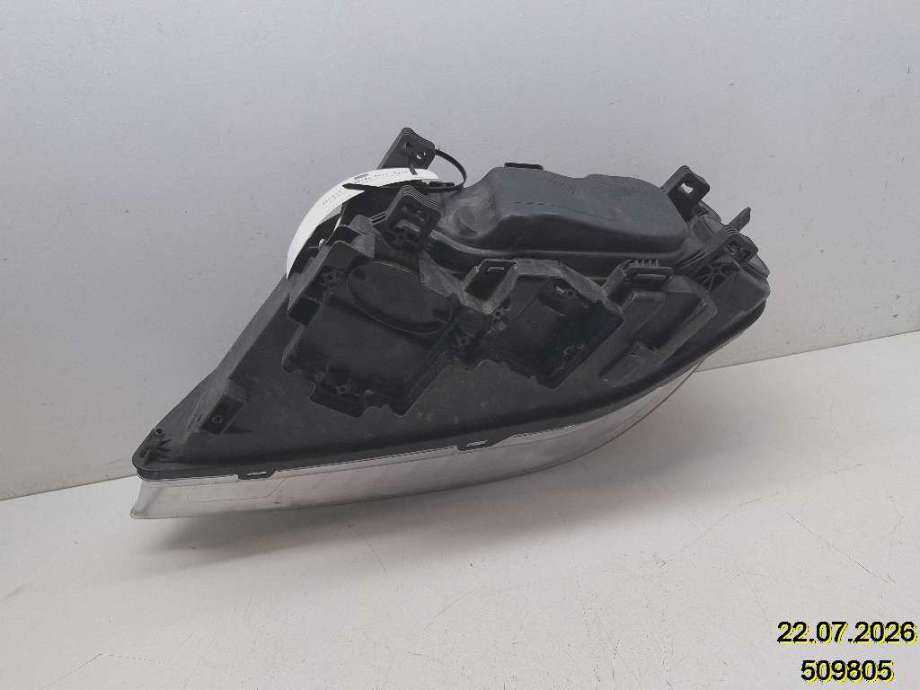 Frontlykt høyre halogen til Volvo V70 2007-2013 (Type III, Fase 1) (VOLVO|31214352|633.02.000.01|)