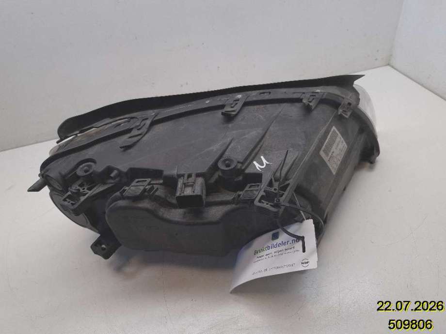 Frontlykt venstre halogen til Volvo V70 2007-2013 (Type III, Fase 1) (VOLVO|31214351|633.31.000.01|)