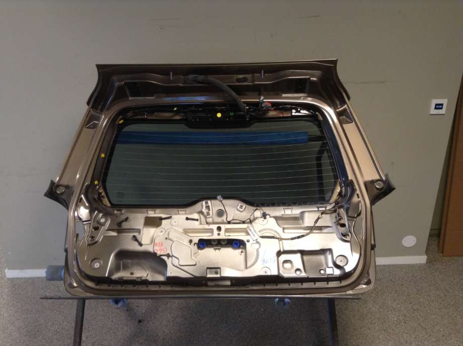 Bakluke til Volvo XC70 2008-2013 (Type II, Fase 1)  (VOLVO|39807945|)