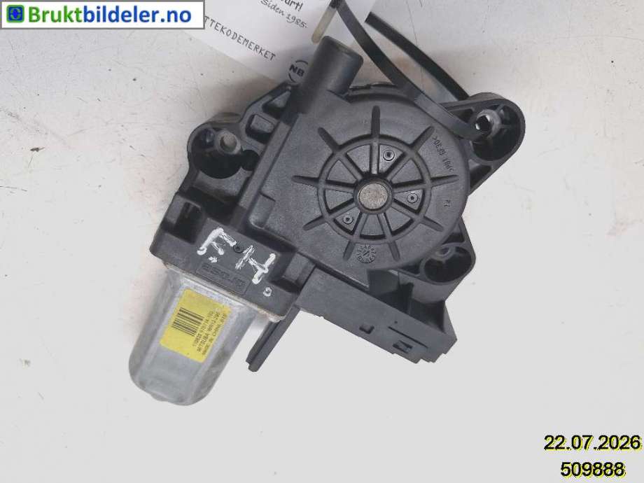 Ruteheis høyre foran til Volvo XC70 2008-2013 (Type II, Fase 1)  (VOLVO|30699646|970714-102|)