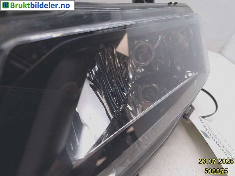 Tåkelykt høyre foran til VW Caddy 2015-2020 (Type III, Fase 3) (VOLKSWAGEN|2K5 941 662 C|1032 102 0000|)