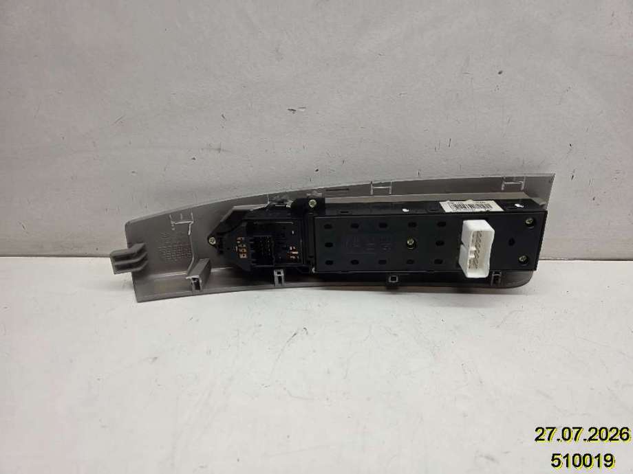 Bryter ruteheis til Hyundai Santa Fe 2006-2009 (Type II, Fase 1)  (HYUNDAI|93570-2B000S4|)