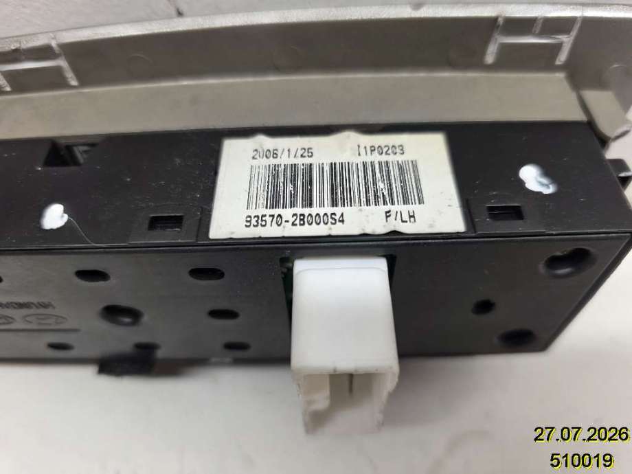 Bryter ruteheis til Hyundai Santa Fe 2006-2009 (Type II, Fase 1)  (HYUNDAI|93570-2B000S4|)