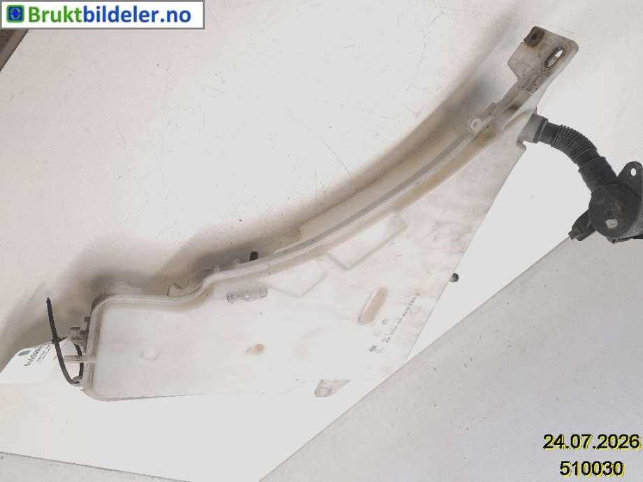 Spylertank til BMW 3-Serie 2012-2018 (F30/F31/F34) (F30/F31/F34) (BMW|61 66 7 241 680|146 072 11|7 241 679-10)
