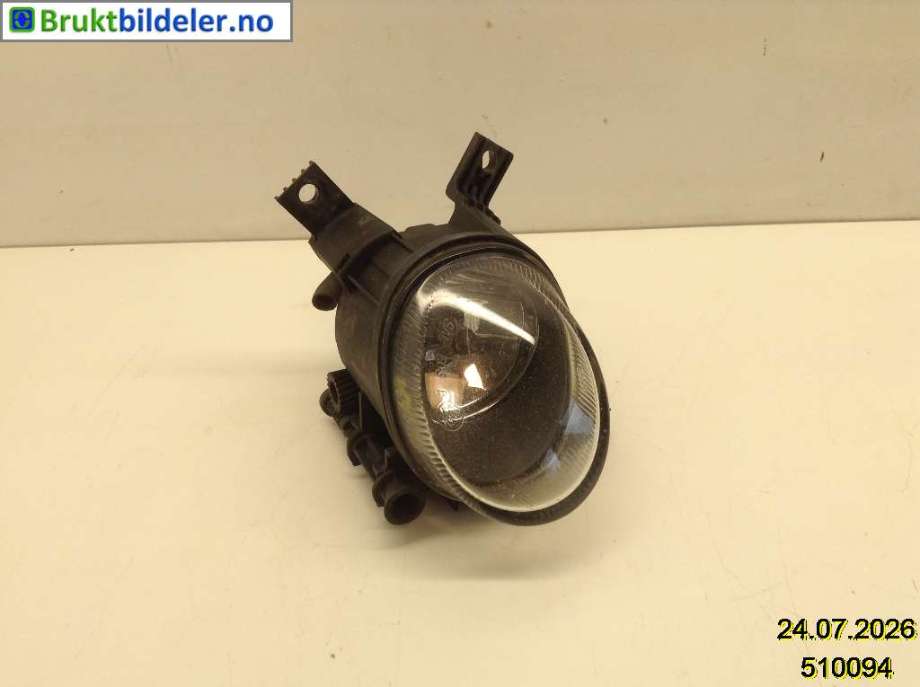 Tåkelykt venstre foran til Audi A4, 2004-2008 (Type III) (B7) (B7) (AUDI|8E0 941 700 C)