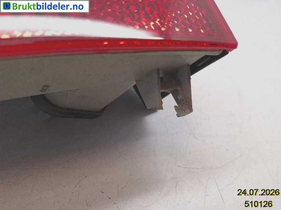 Baklykt venstre til Volvo XC70 2008-2013 (Type II, Fase 1)  (VOLVO|31276839|)