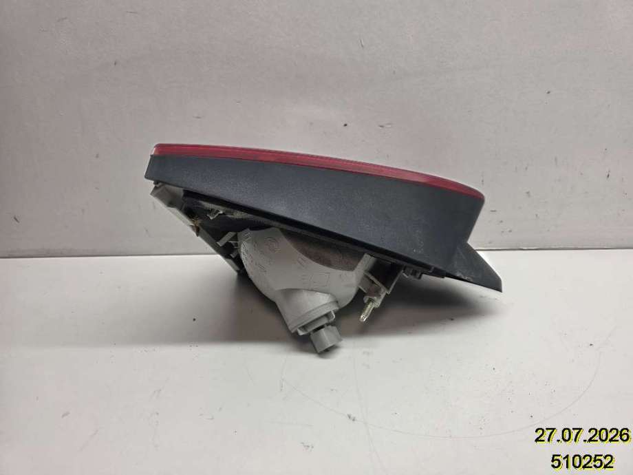 Baklykt høyre indre til Ford Kuga 2008-2012 (Type I)  (FORD|8V41-13A602-AD|)