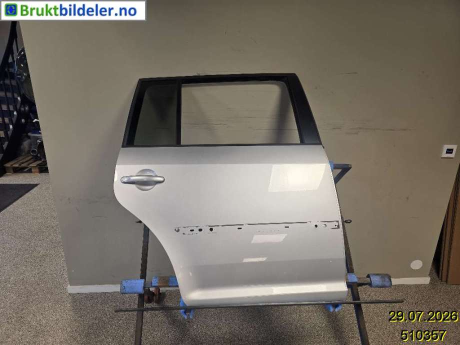 Dør høyre bak til VW Touran, 2010-2015 (Type I, Fase 3) (VOLKSWAGEN|1T0 833 056 S)