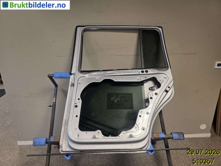 Dør høyre bak til VW Touran 2010-2015 (Type I, Fase 3) (VOLKSWAGEN|1T0 833 056 S|)