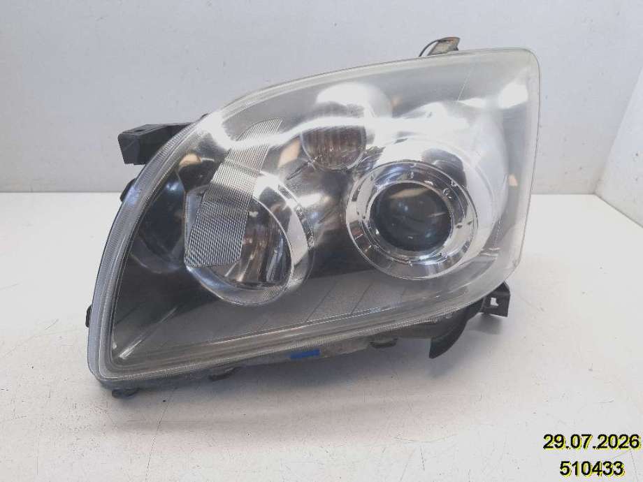 Frontlykt venstre halogen til Toyota Avensis, 2003-2008 (Type II)  (TOYOTA|8107005250)