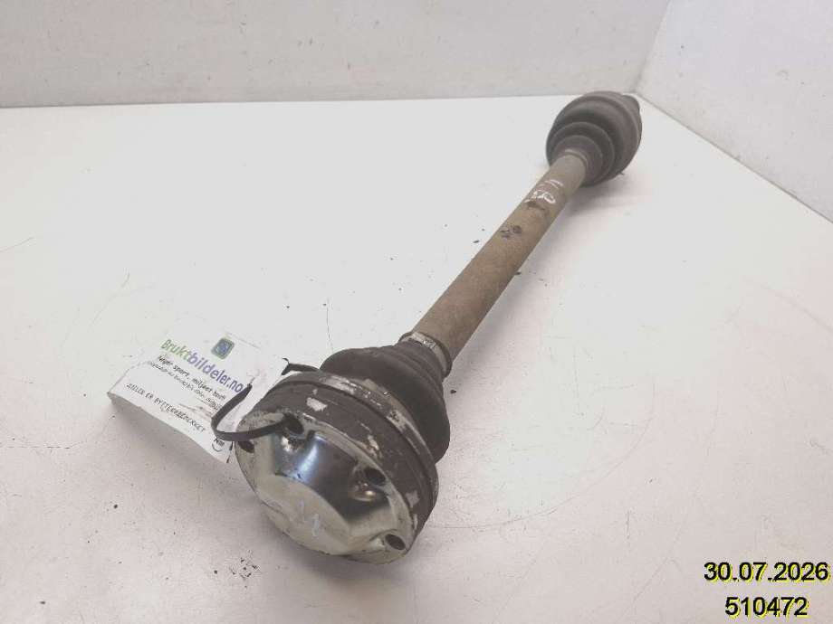 Drivaksel venstre bak til VW Transporter / Caravelle 2009-2015 (Fase 2) (T5) (T5) (VOLKSWAGEN|7E0 501 201 B|)
