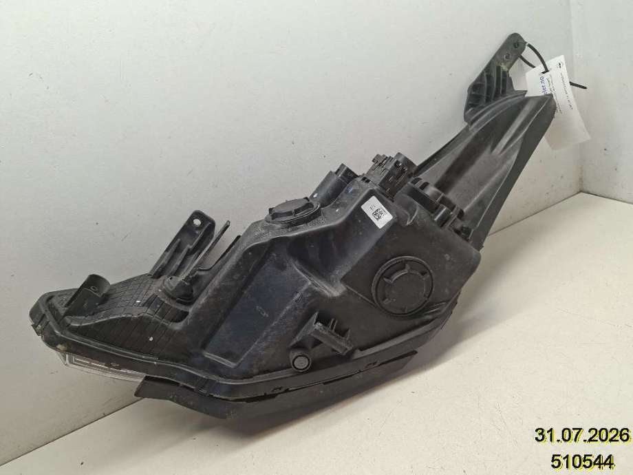 Frontlykt høyre halogen til Hyundai i20 2015-2020 (Type II)  (HYUNDAI|92102C8200|)