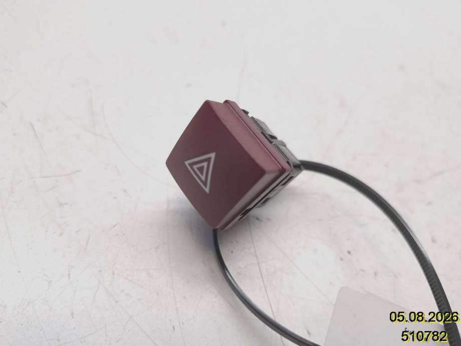 Bryter nødblink til Peugeot 207 2006-2012 (PEUGEOT|6554 RQ|030368|96472122 KR)