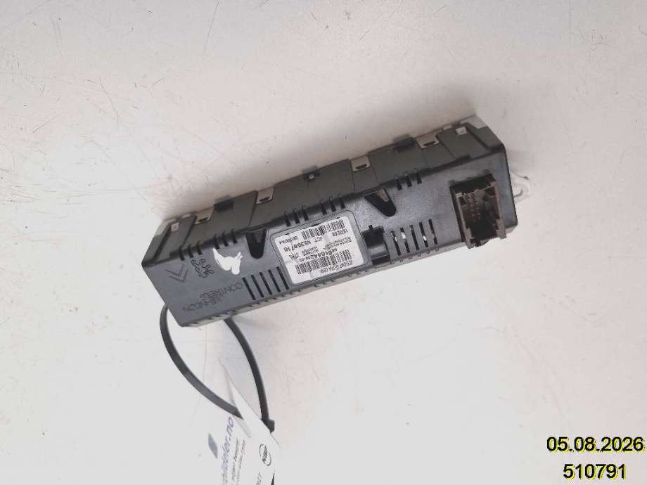Multimedia display (MCU - Media Controller Unit) til Peugeot 207 2006-2012  (PEUGEOT|6593 49|NS358716|9664644280-02)