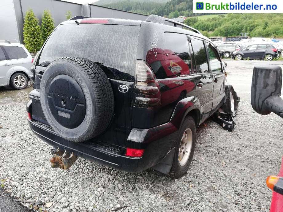 Baklykt høyre til Toyota Land Cruiser 120, 2002-2009  (TOYOTA|)