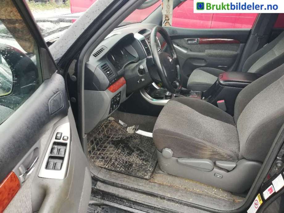 Sete foran venstre til Toyota Land Cruiser 120, 2002-2009  (TOYOTA|)