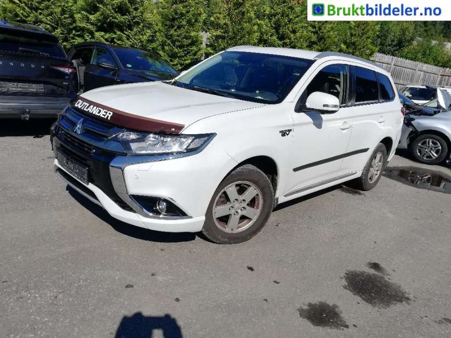 Skjerm venstre foran til Mitsubishi Outlander, 2015-->> (Type III, Fase 2)  (MITSUBISHI|)