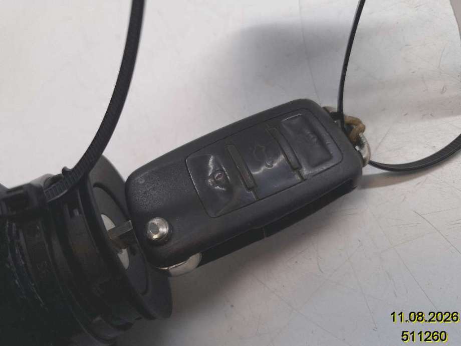 Nøkkel til Audi A8 2003-2010 (Type II)  (AUDI|4E0 837 220 M|)