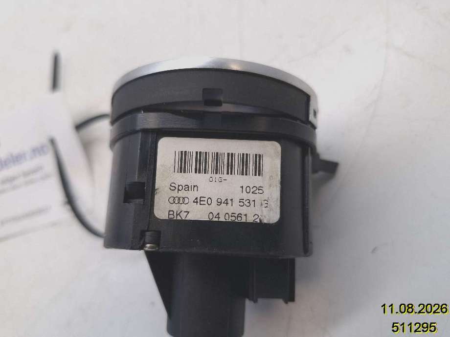 Bryter lys til Audi A8 2003-2010 (Type II)  (AUDI|4E0 941 531 G|BK7 04 0561 20|)