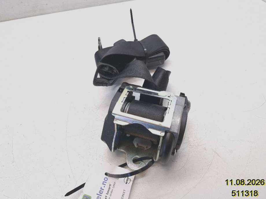 Sikkerhetsbelte bak midtre til Audi A8 2003-2010 (Type II) (AUDI|4E0 857 807 C|)