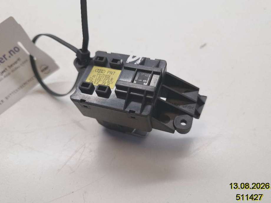 Bryter elektrisk håndbrekk/parkbrems til Audi A8 2003-2010 (Type II)  (AUDI|4E1 927 225 A|D3-EPB-LL|)