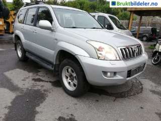 Skjerm høyre foran til Toyota Land Cruiser 120, 2002-2009  (TOYOTA|)