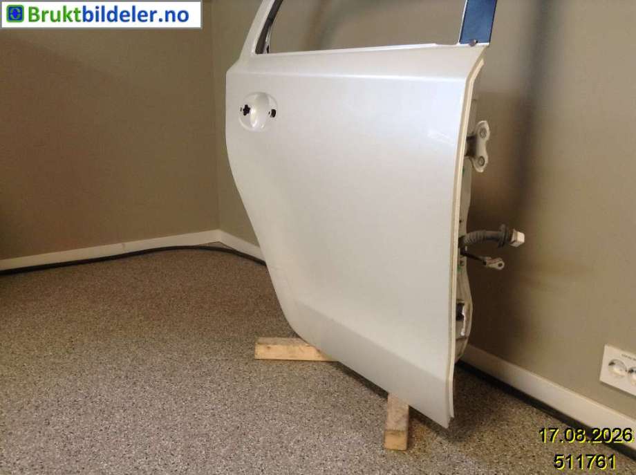 Dør høyre bak til Toyota Urban Cruiser 2009-2014  (TOYOTA|6700352410|)