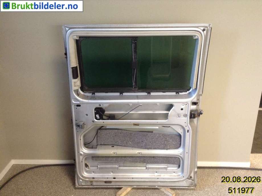 Dør høyre skyvedør til VW Transporter / Caravelle 2009-2015 (Fase 2) (T5) (T5) (VOLKSWAGEN|7LA 843 108 D||7LA 843 108 F)