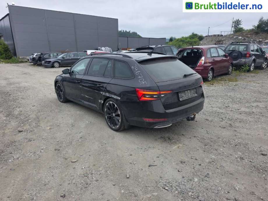 Støtfanger bak til Škoda Superb 2015-->> (Type III) (SKODA|)