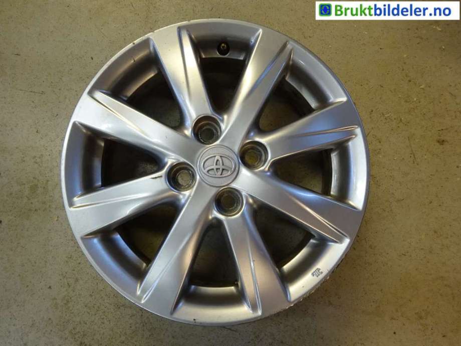 Felgsett aluminium til Toyota Yaris 2014-2020 (Type III, Fase 2) (TOYOTA|42611-0D610|5JX15 ET39 4X100)