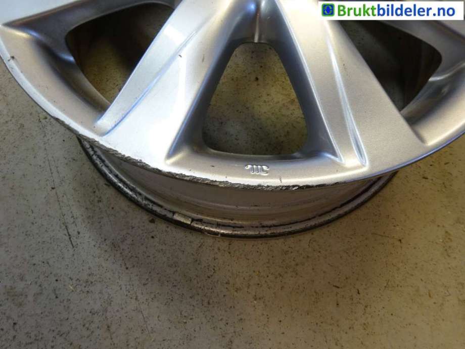 Felgsett aluminium til Toyota Yaris 2014-2020 (Type III, Fase 2) (TOYOTA|42611-0D610|5JX15 ET39 4X100)