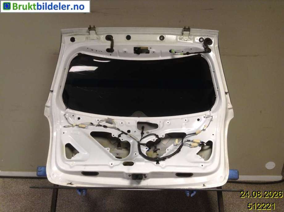 Bakluke til Toyota Avensis 2003-2008 (Type II)  (TOYOTA|67005-05091|)