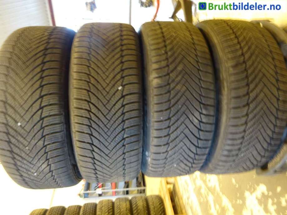 Hjulsett aluminium vinter til Mercedes C-Klasse 2011-2014 (Fase 2) (W204) (W204) (MERCEDES|IMPERIAL|7.0JX16 ET 43 5X112|A204 401 720 2)