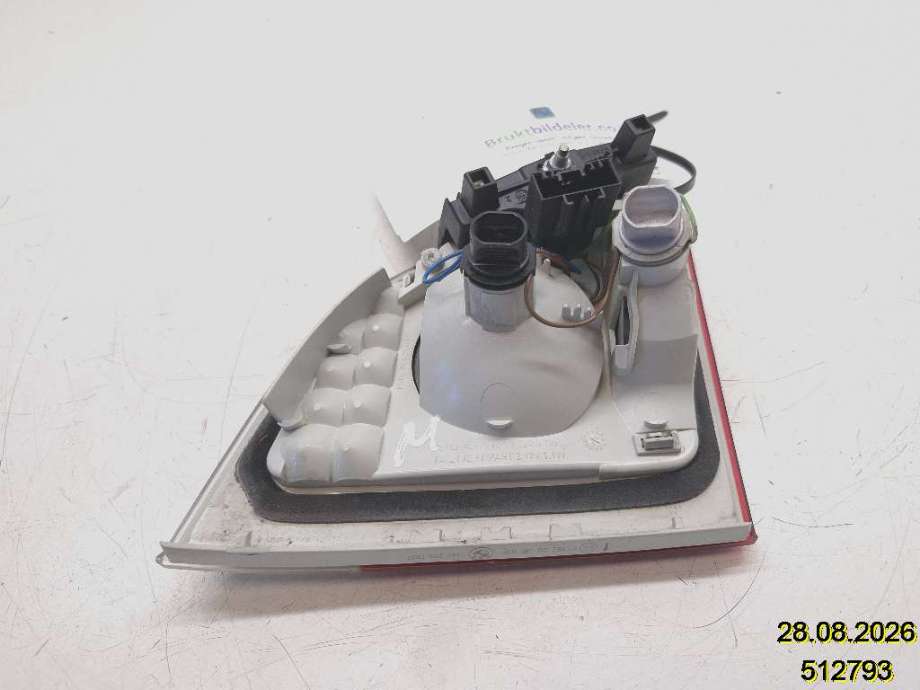 Baklykt høyre indre til BMW 5-Serie 2003-2010 (E60/E61) (E60/E61) (BMW|63 21 7 177 698|2TZ 009 427-02|)