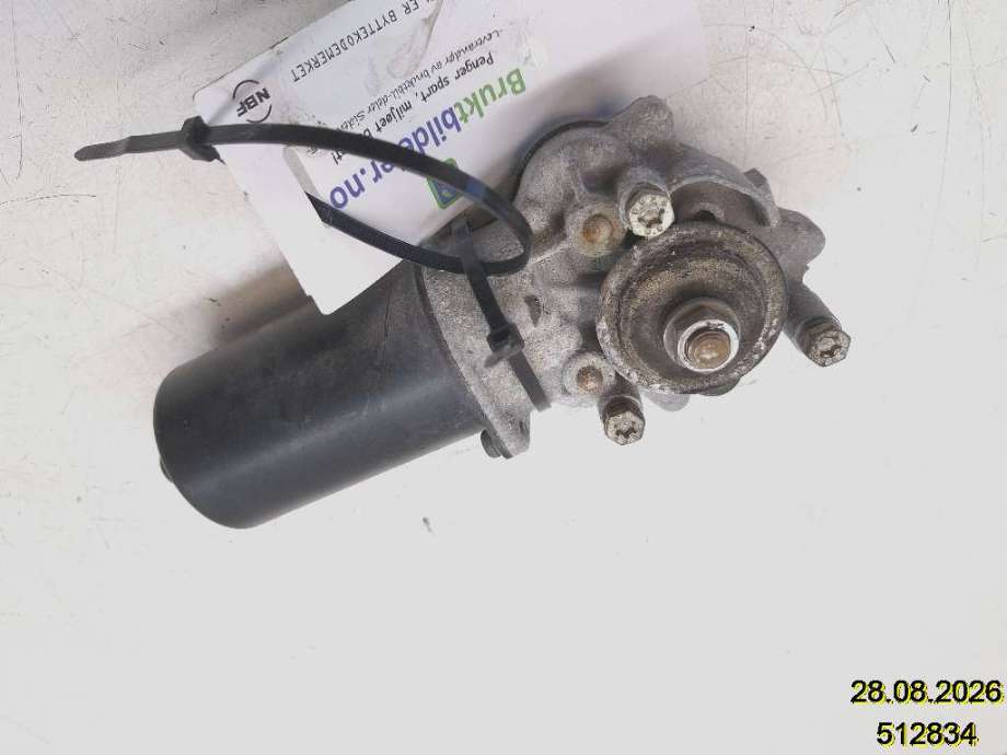 Viskermotor frontrute til Nissan Primera 2002-2007 (P12) (P12) (NISSAN|28810AU310|)
