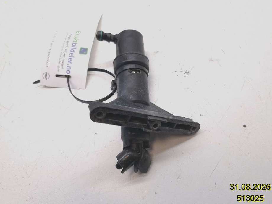 Lyktespylerdyse til BMW 5-Serie 2003-2010 (E60/E61) (E60/E61) (61 67 7 038 415|)