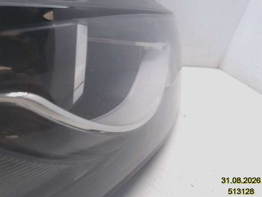 Frontlykt høyre xenon til Audi A4 2007-2014 (Type IV) (B8) (B8) (AUDI|8K0 941 004 C|0 301 240 272|)
