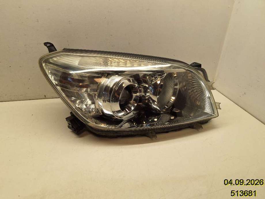 Frontlykt høyre halogen til Toyota RAV4, 2006-2009 (Type III, Fase 1)  (TOYOTA|8113042311)