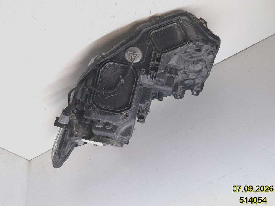 Frontlykt høyre halogen til Toyota Auris 2015-2019 (Type II, Fase 2) (TOYOTA|8111002K30|90070909|)