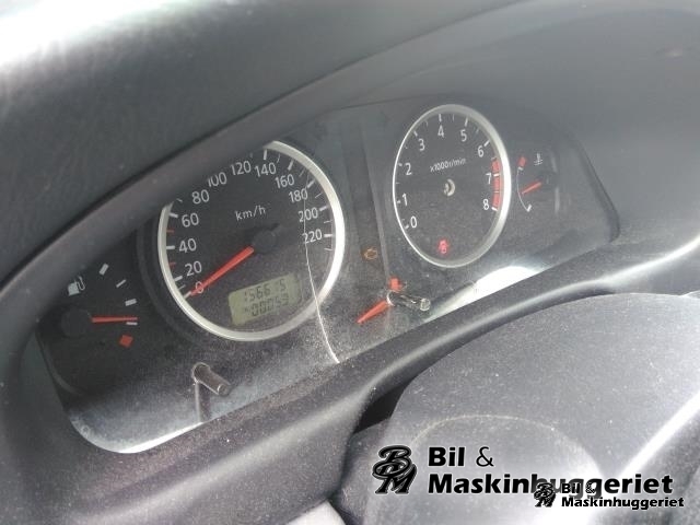 Nissan Almera 2003-2006 (Fase 2) (N16) (N16), Motorkode: QG15, Girkassekode: 