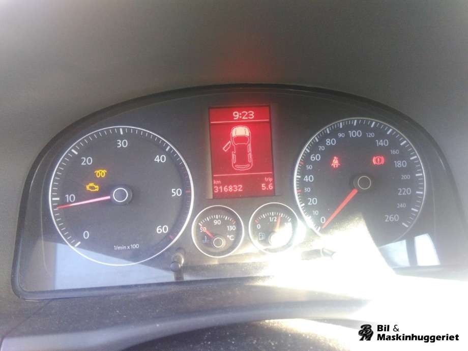 VW Touran 2007-2010 (Type I, Fase 2) , Motorkode: BLS, Girkassekode: JYK