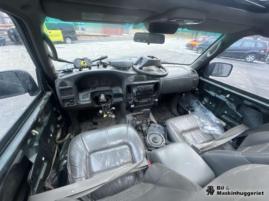 Nissan Patrol 1998-2004 (Fase 1) (Y61) (Y61), Motorkode: ZD30DDTI, Girkassekode: AUTOMAT