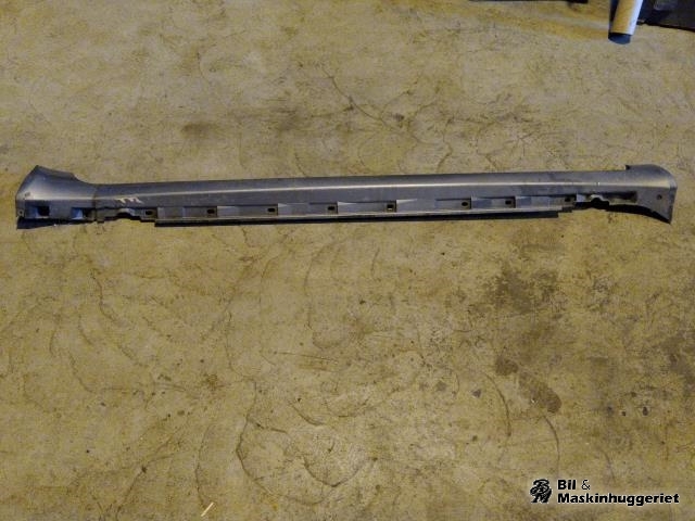 Kanalskjørt høyre til Audi A4, 2004-2008 (Type III) (B7) (B7) (8E0853860)